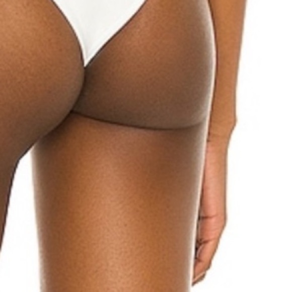 lovewave revolve Quinn Bottom in White Size Small NWT - Picture 3 of 13